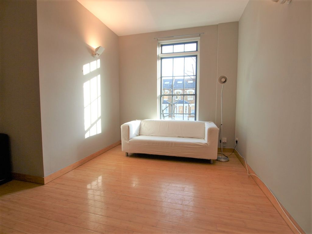 Property photo 2 of 9 Photo 6