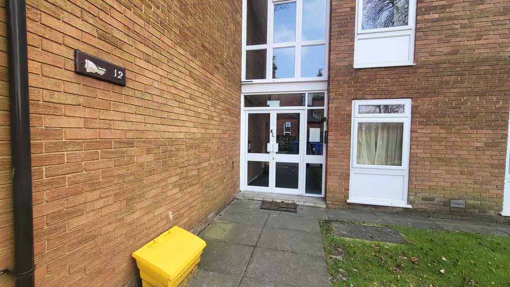 Property photo 2 of 12