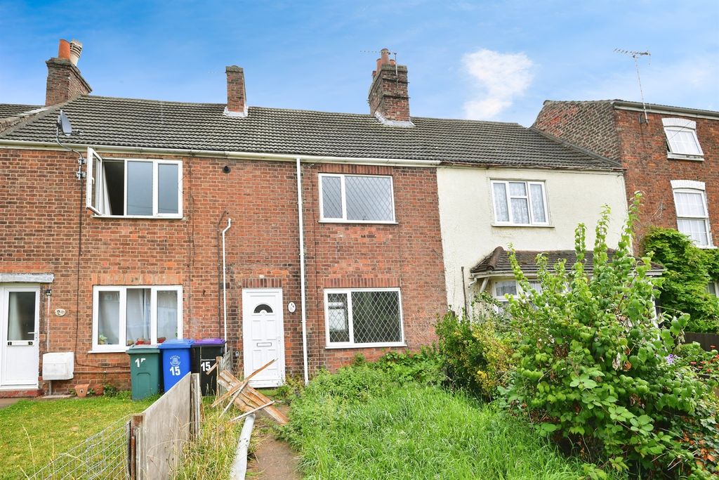 Property photo 1 of 17