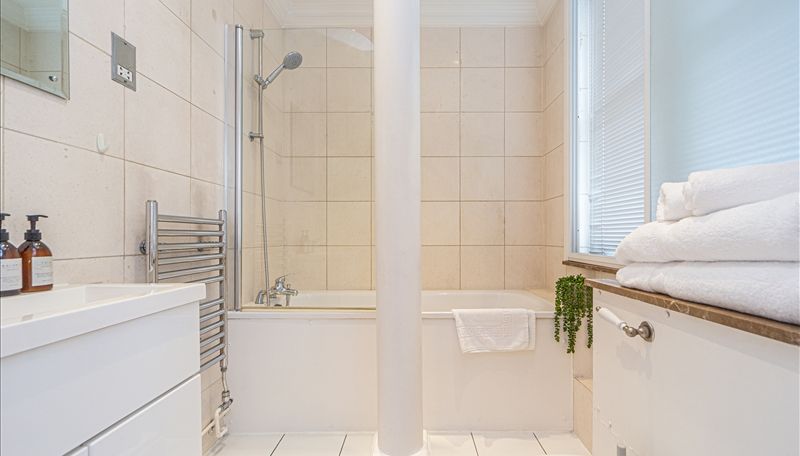 Property photo 3 of 10 Gallery
