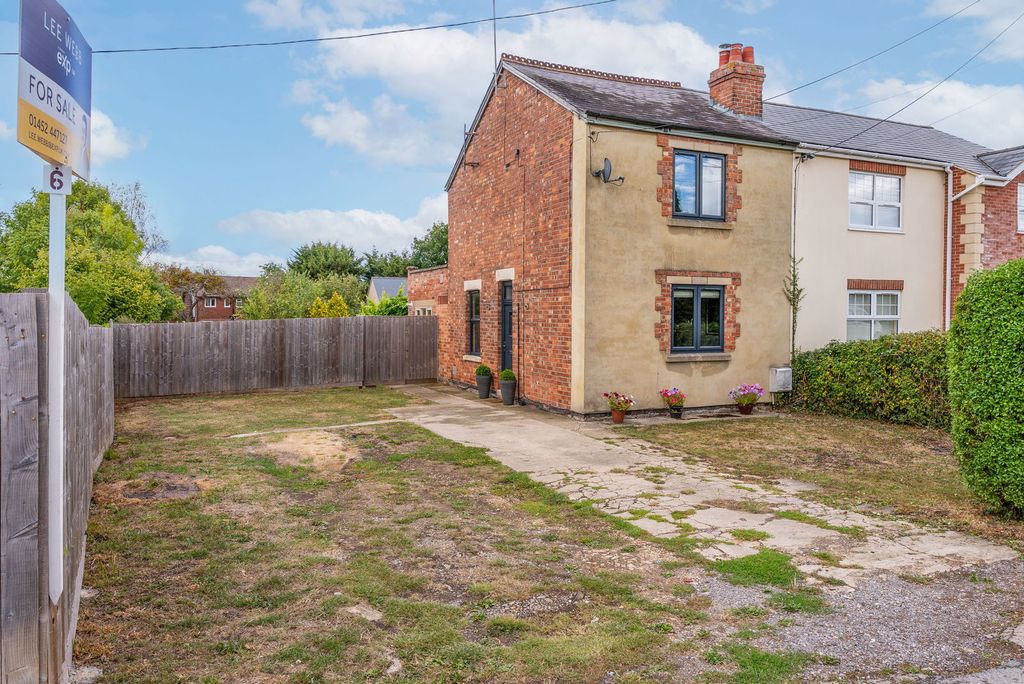 Property photo 3 of 36