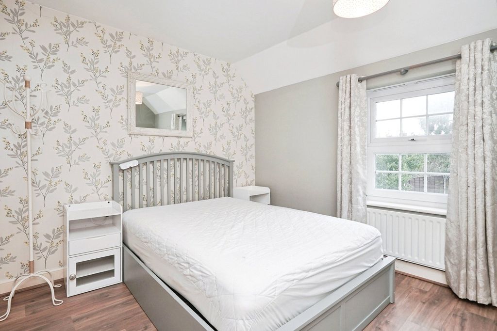 Property photo 3 of 18 Pbox-Img.Jpg