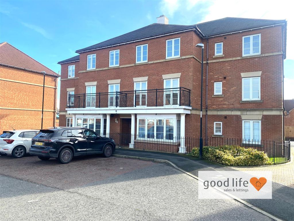 Property photo 1 of 21 20260225_113758571_Ios129Aylesfordmews.Jpg