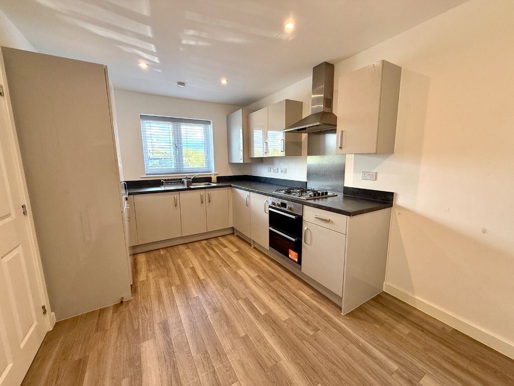 Property photo 2 of 34 4979961