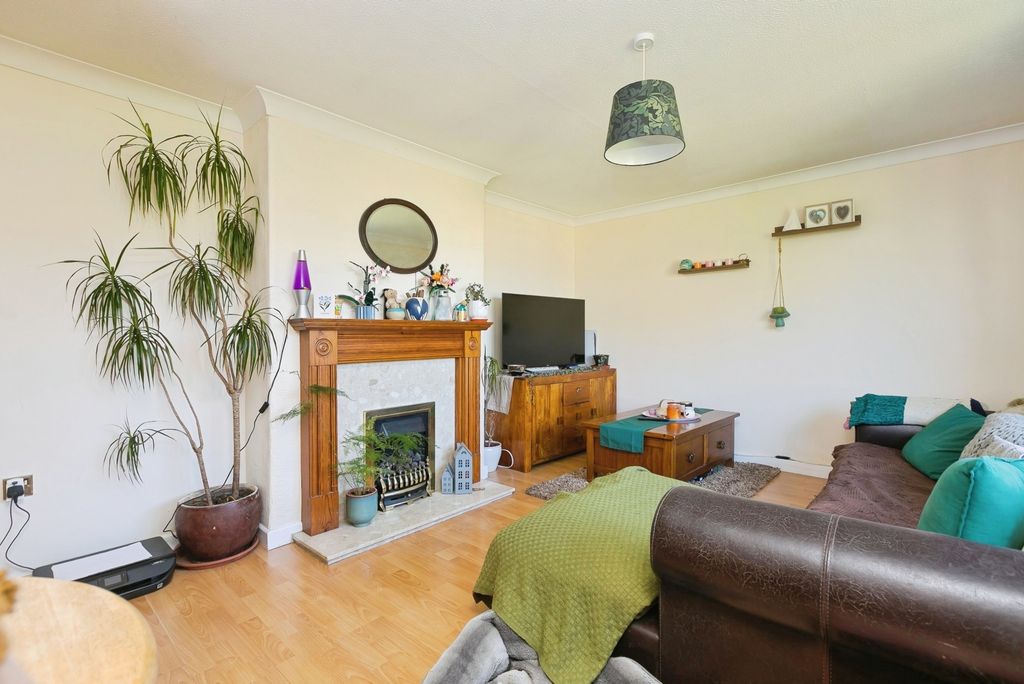 Property photo 2 of 10 Pbox-Img.Jpg