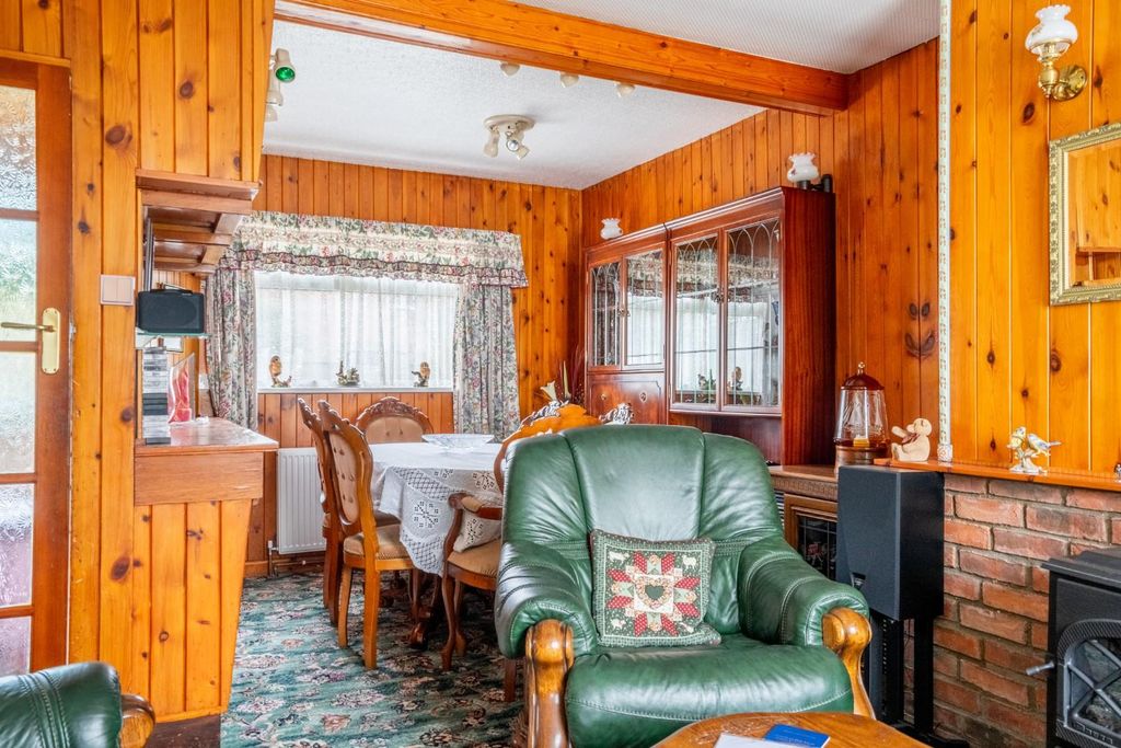 Property photo 3 of 15 Br-3.Jpg