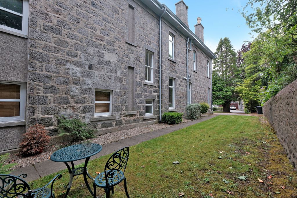 Additional image 14 of 2 bed flat for saleKing's Gate, The West End, Aberdeen AB15
