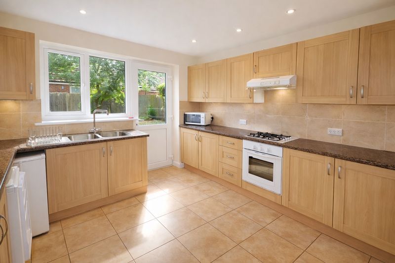 Property photo 2 of 8 Photo 2