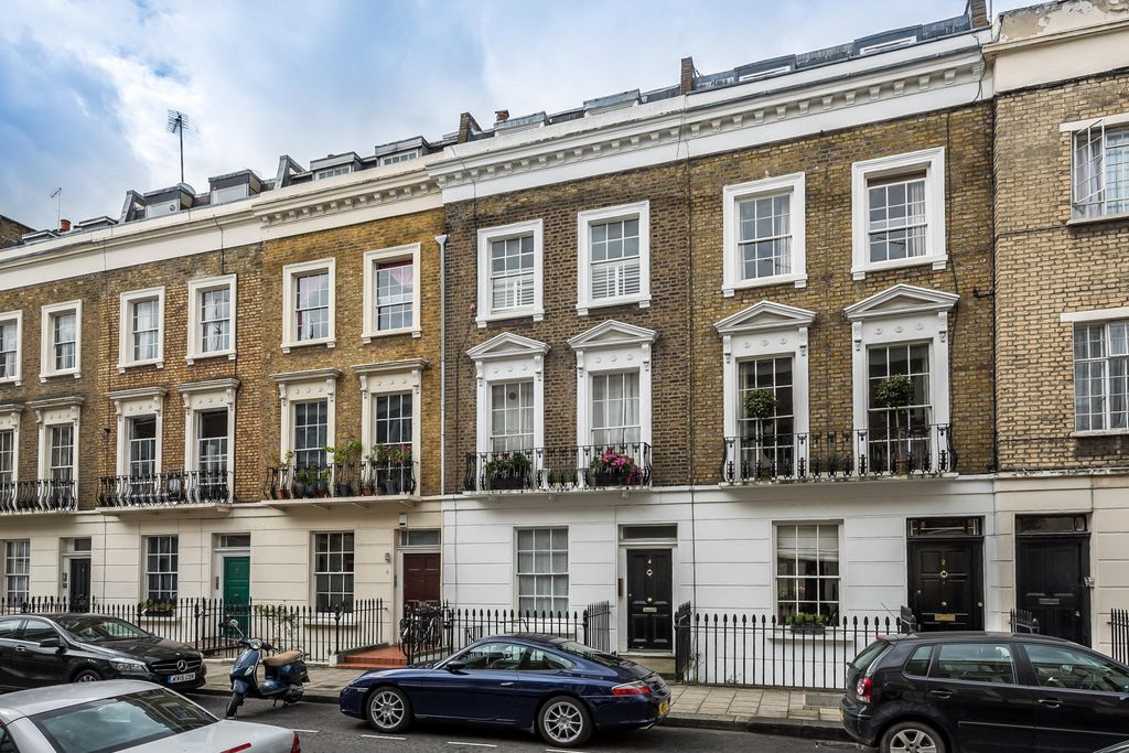 Property photo 3 of 6 Exterior