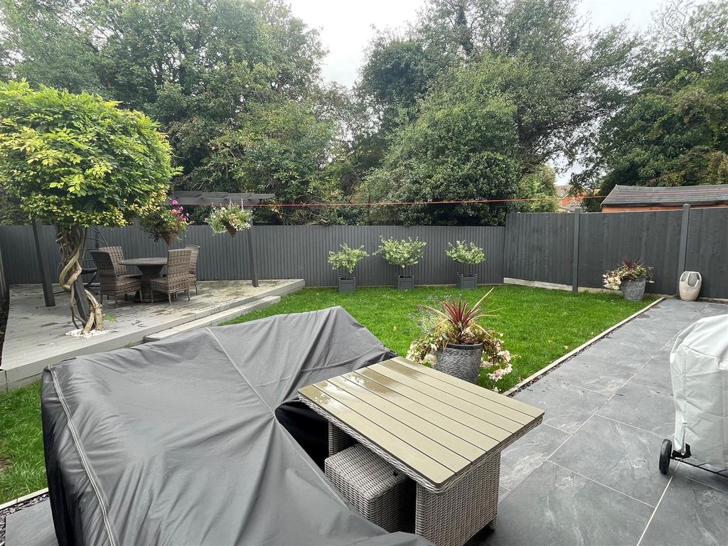 Property photo 3 of 24 17.Jpg