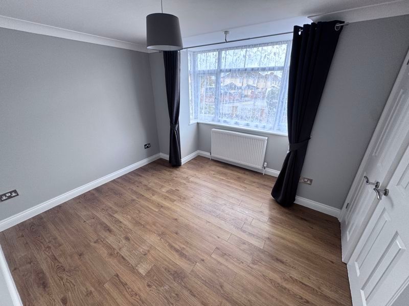 Property photo 3 of 8 Photo 9