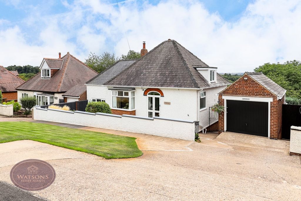 Property photo 1 of 33