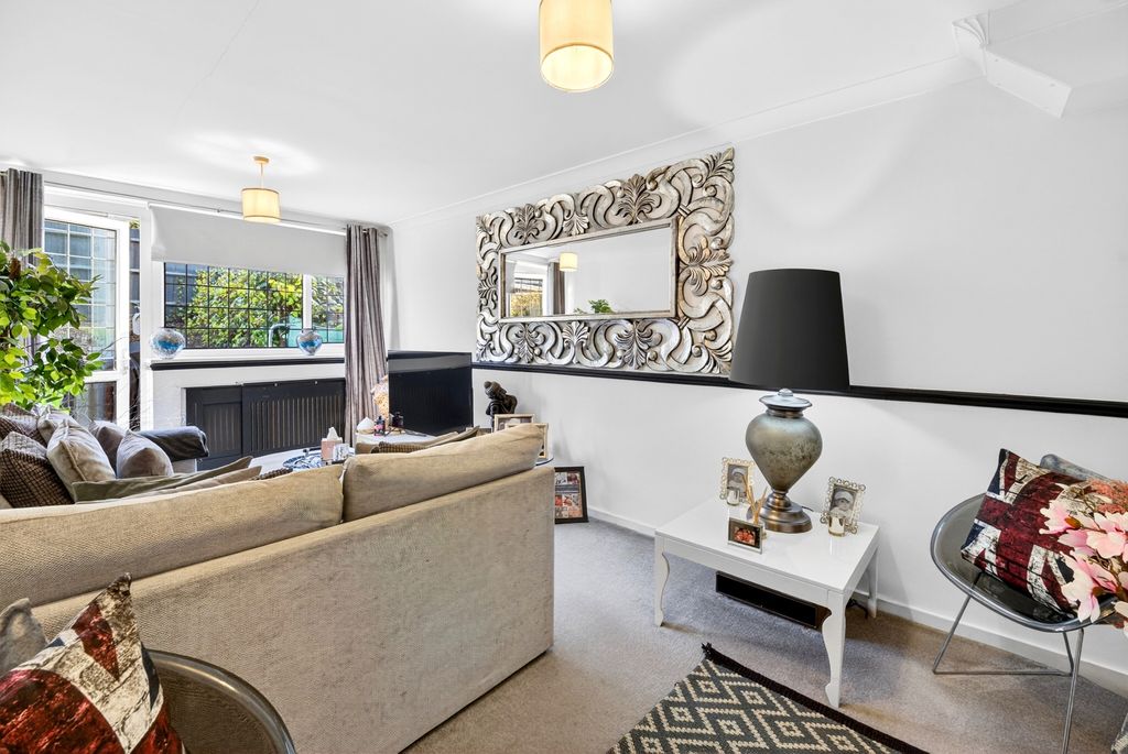 Property photo 3 of 16 Picture No. 22