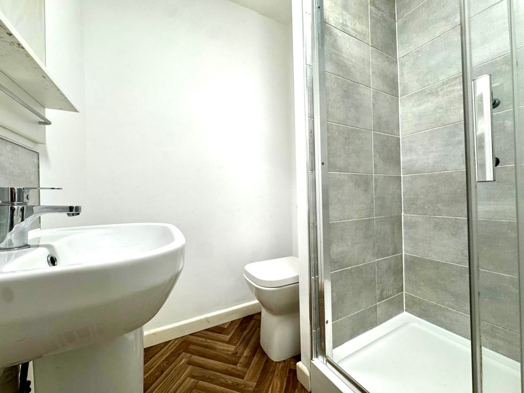 Property photo 3 of 13 689389d0-29B6-4c5E-Baa2-0A1ee21A3A5B.Jpeg