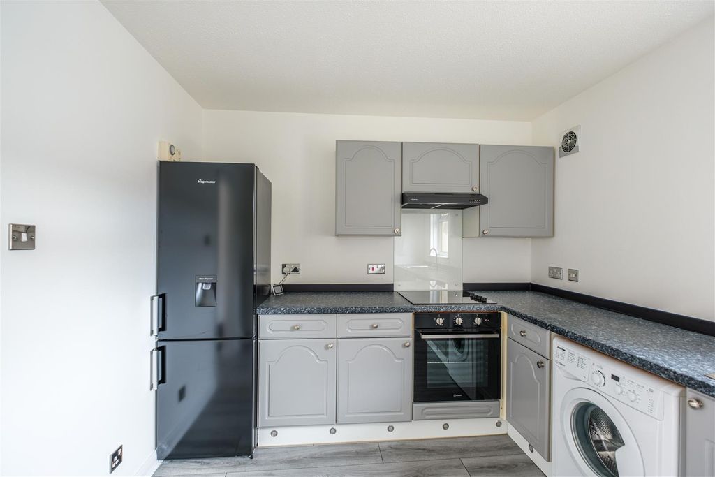 Property photo 3 of 11 Avon View-29.Jpg