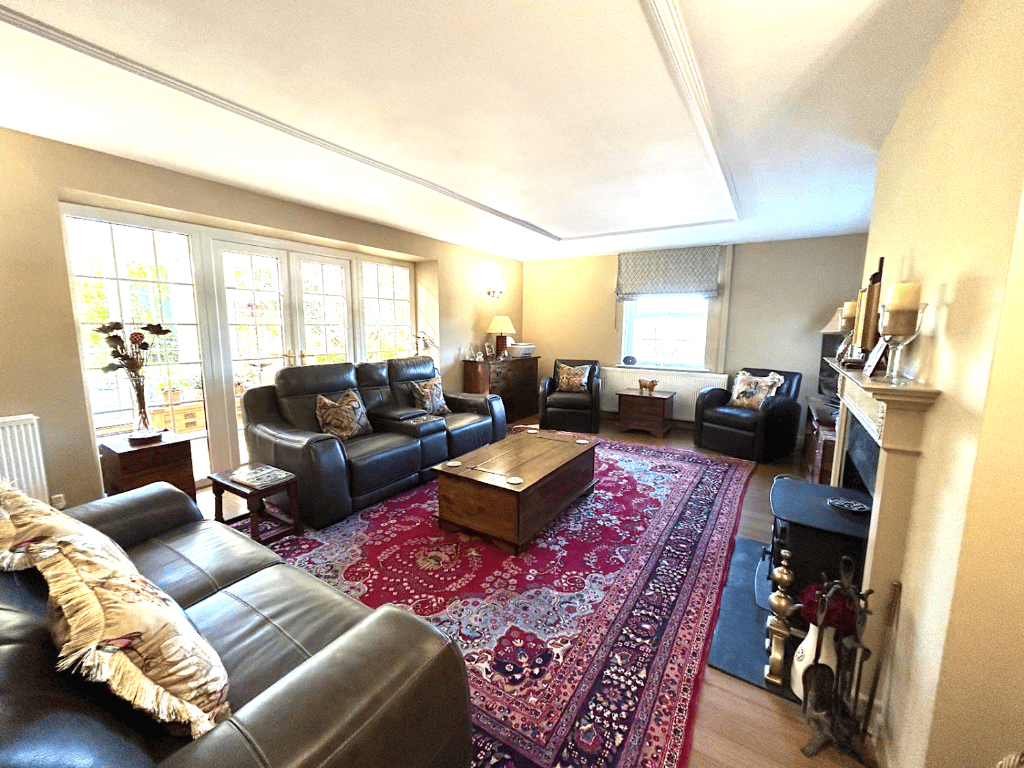 Property photo 2 of 45