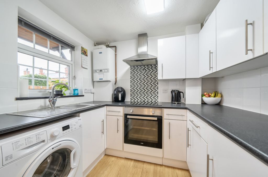 Property photo 3 of 14 1437351-1-69c651Fb497Db