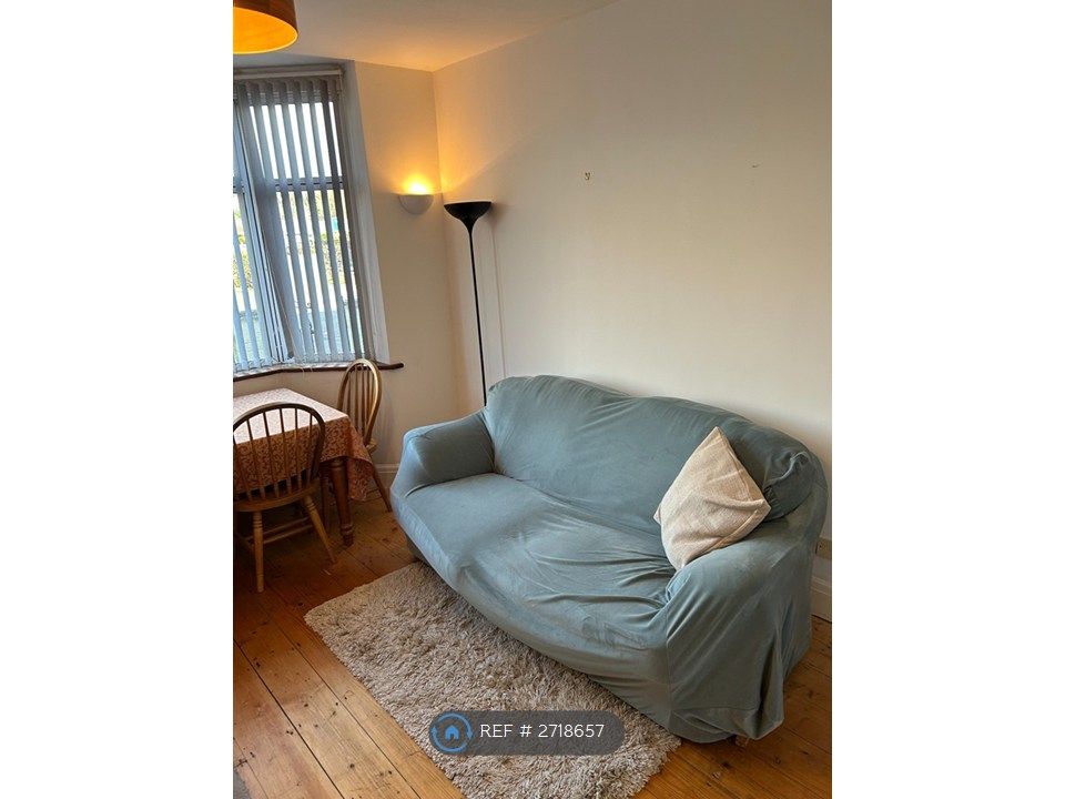 Property photo 3 of 32