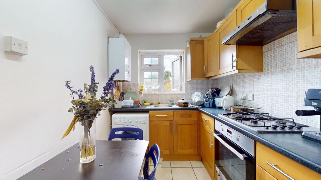Property photo 2 of 13 Kitchen