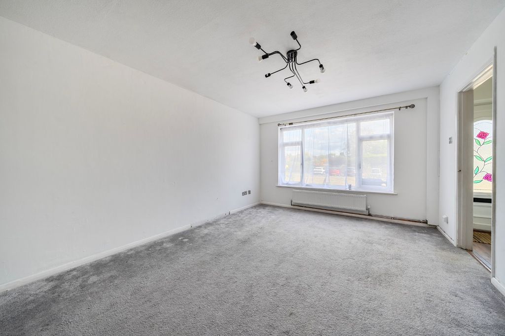 Property photo 3 of 15 Living Room