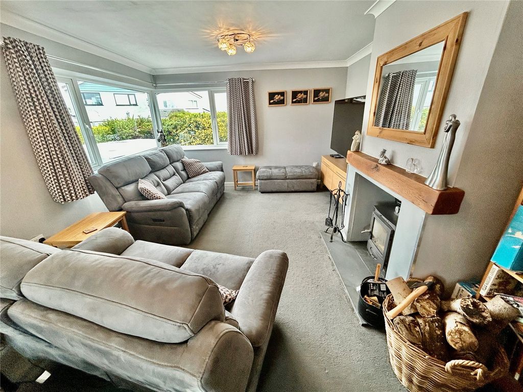 Property photo 2 of 31 Picture No. 32