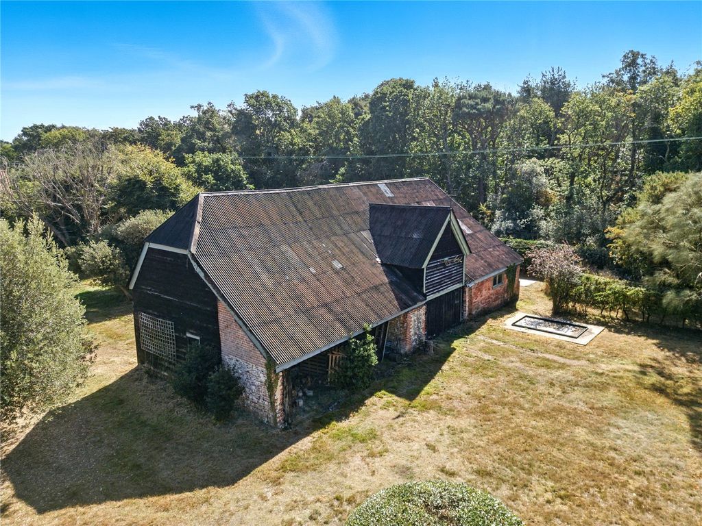 Property photo 3 of 16 St Helena House Barn