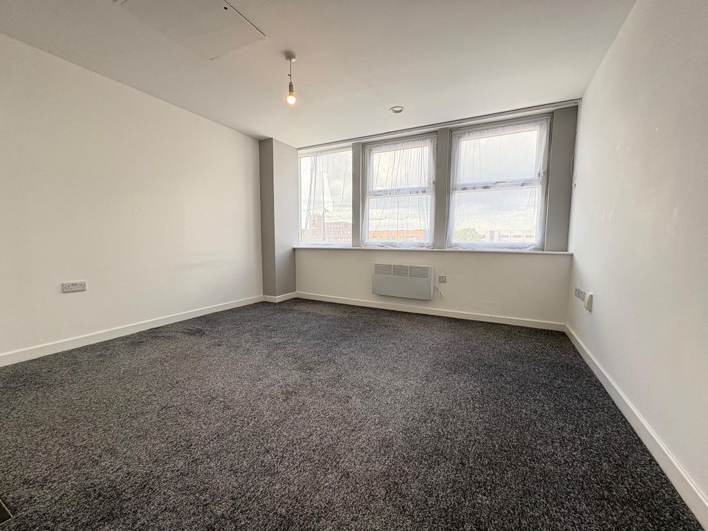 Property photo 1 of 4 Cfd523ce-E6E0-43Ac-8E5F-80Aead7Cbb4c