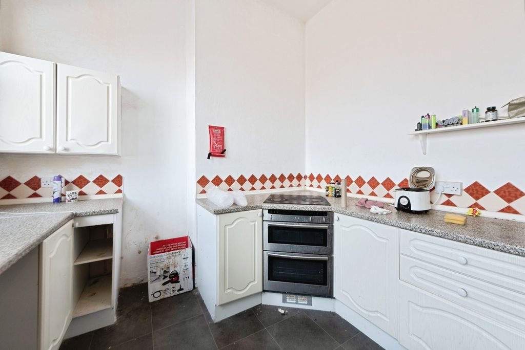 Property photo 2 of 13 Pbox-Img.Jpg