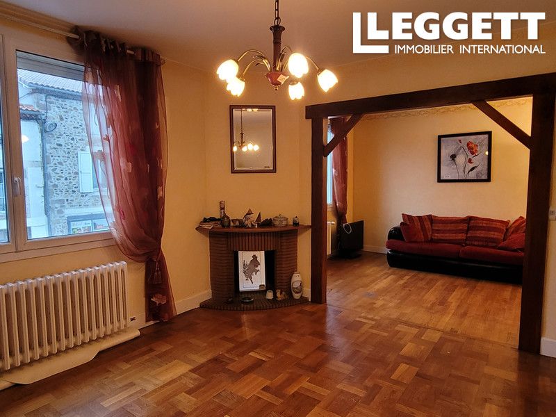Property photo 3 of 10