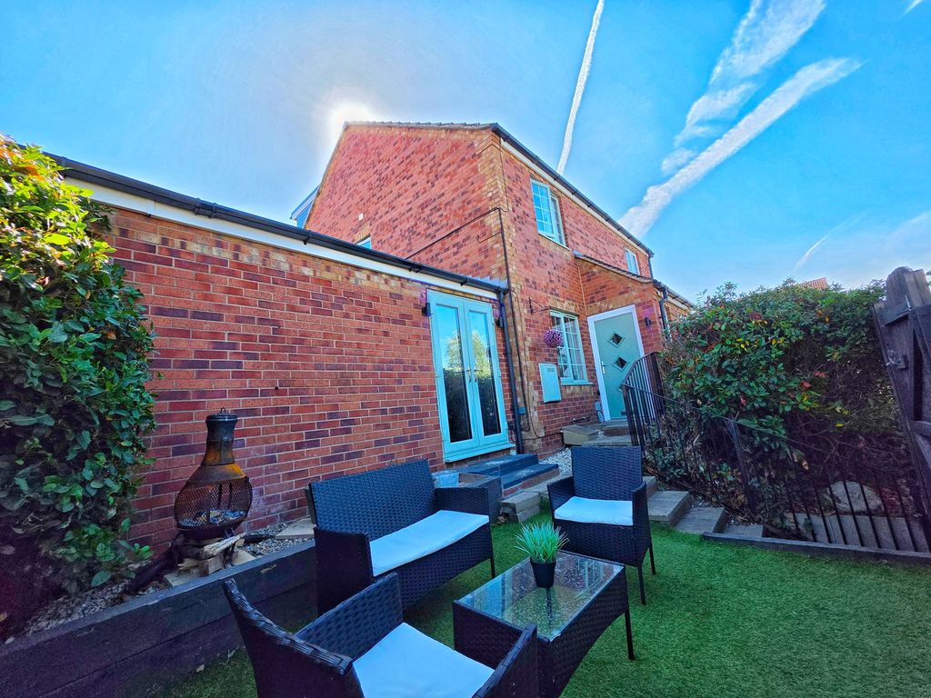 Property photo 1 of 21