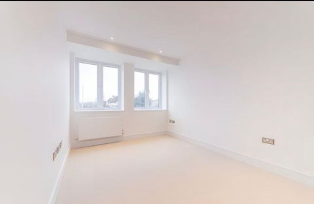 Property photo 2 of 5 Property