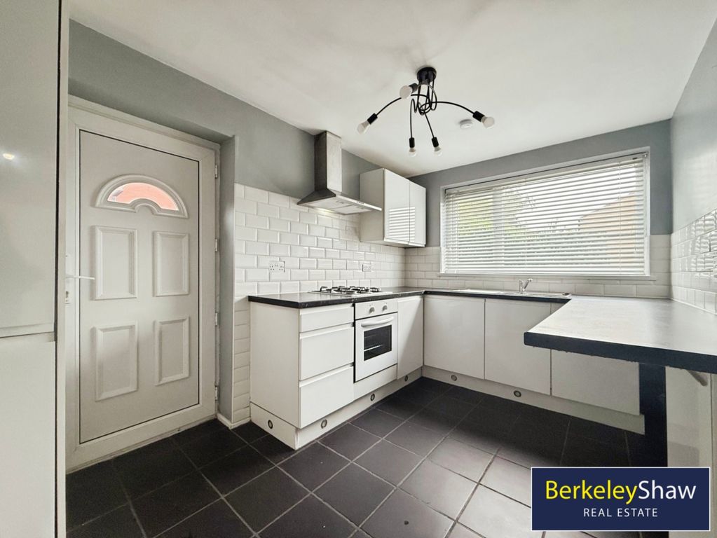 Property photo 3 of 19 Pbox-Img.Jpg