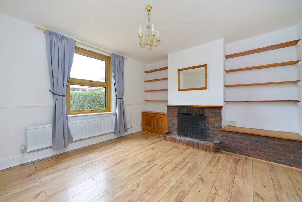 Property photo 2 of 14