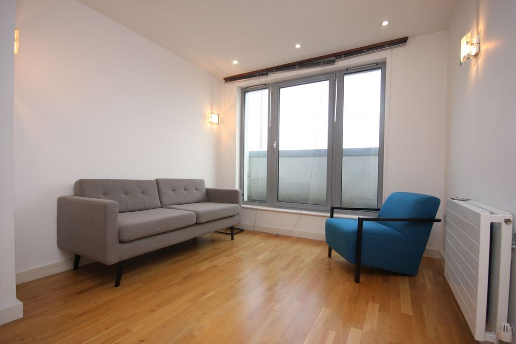 Property photo 1 of 8