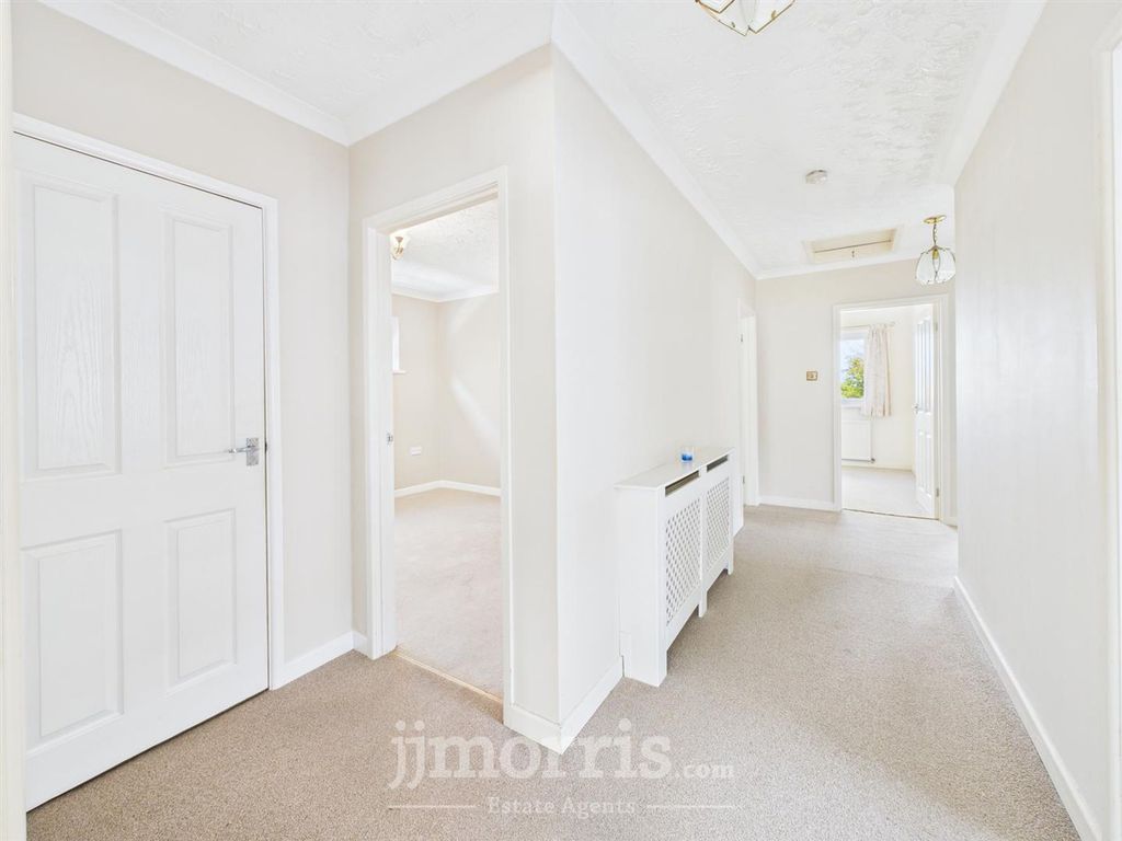 Property photo 3 of 22 Cam05297G0-Pr0037-Still011.Jpg