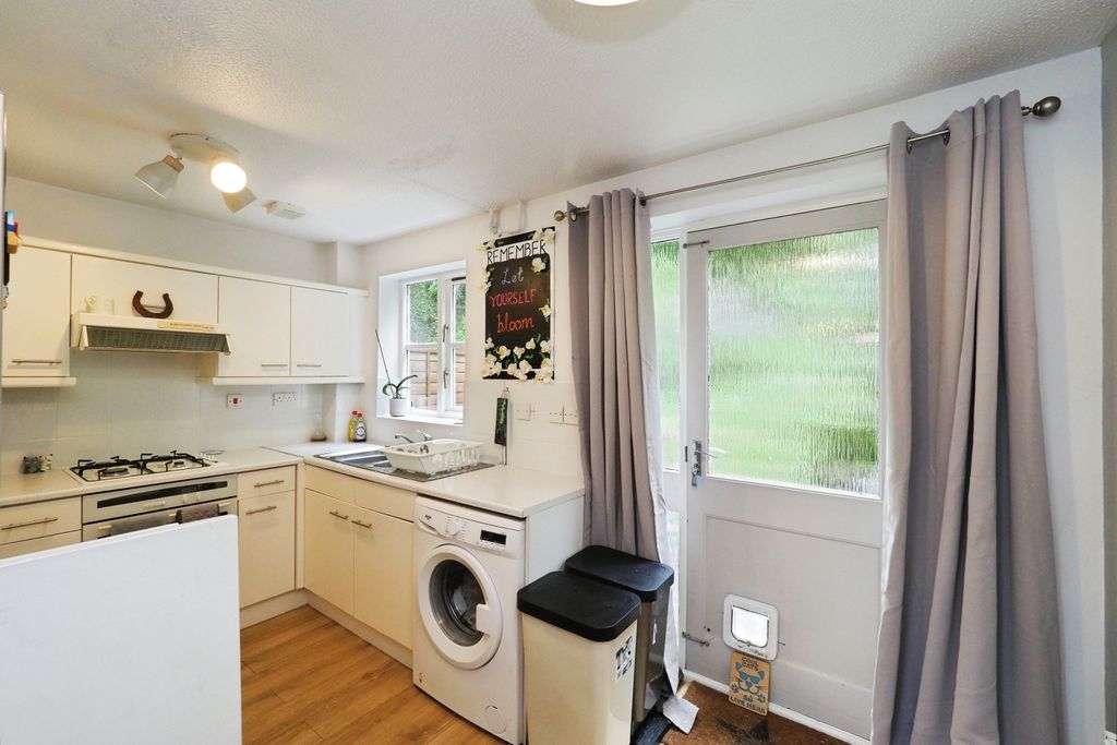 Property photo 3 of 20 Img_6872