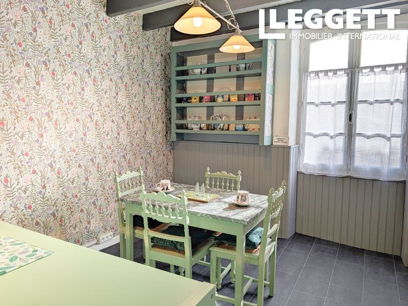 Property photo 3 of 10