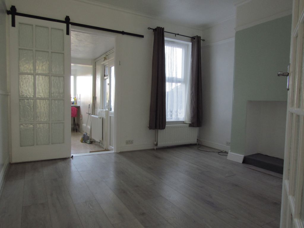 Property photo 3 of 13 Img_0746