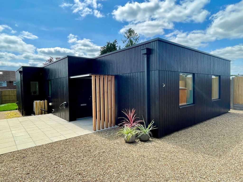 Property photo 1 of 30