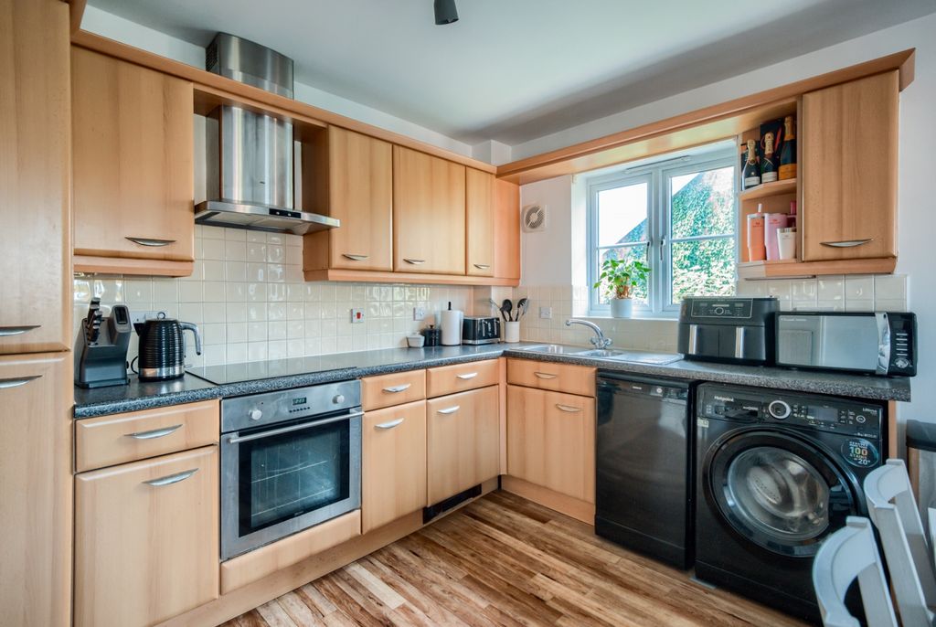 Property photo 3 of 12 Xt5A4901-Hdr(3)