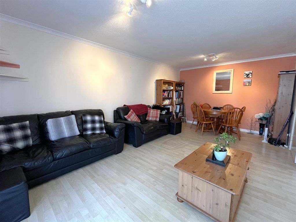 Property photo 3 of 13 Img_2761.Jpg