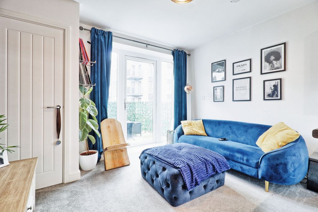 Property photo 3 of 15