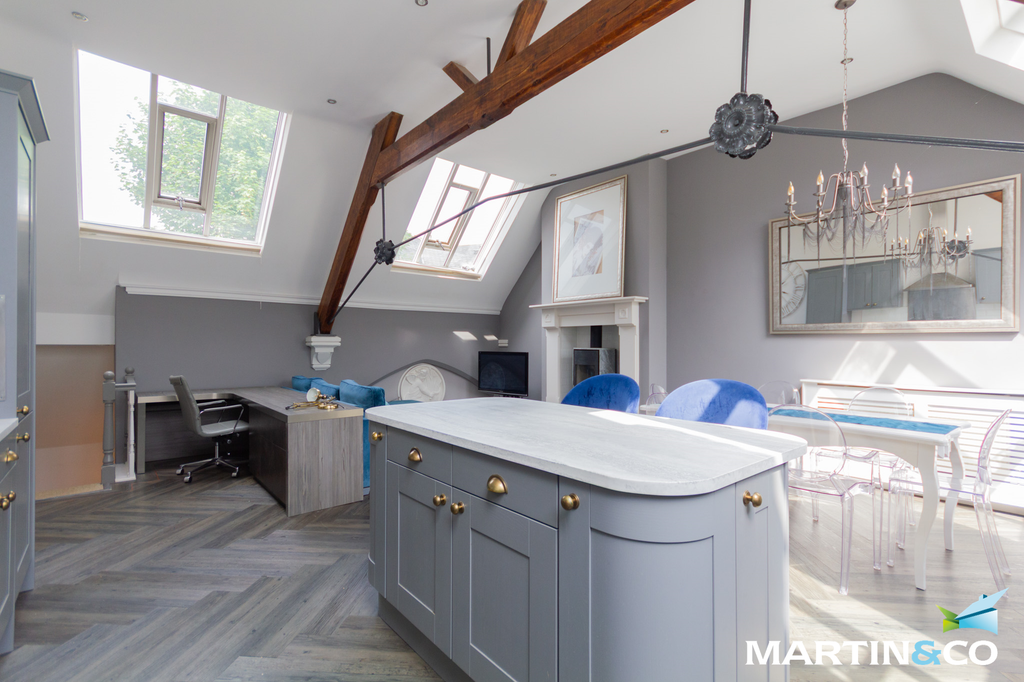 Property photo 3 of 14 Picture1