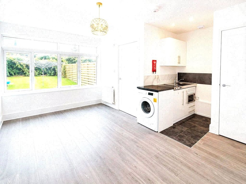 Property photo 1 of 3 Picture No. 03