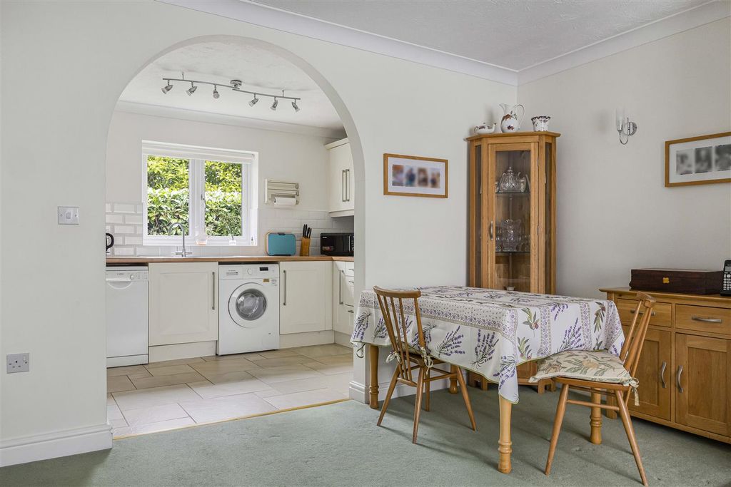 Property photo 3 of 24 Dining Area