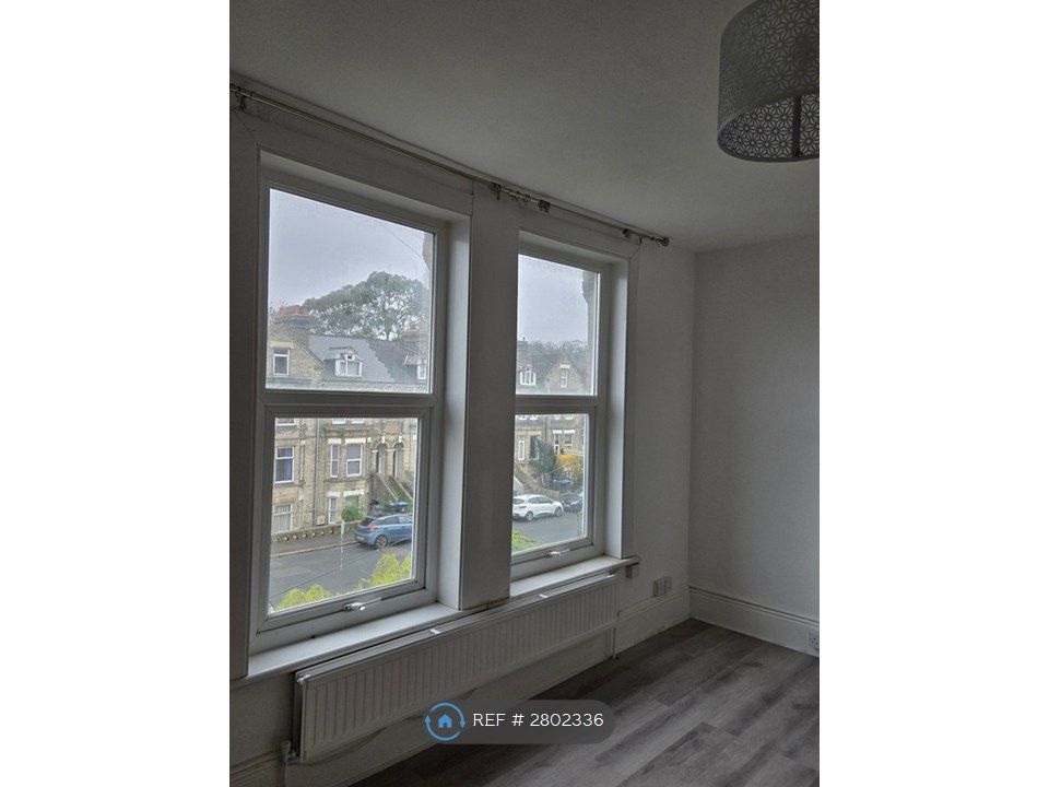 Property photo 2 of 15 Living Room