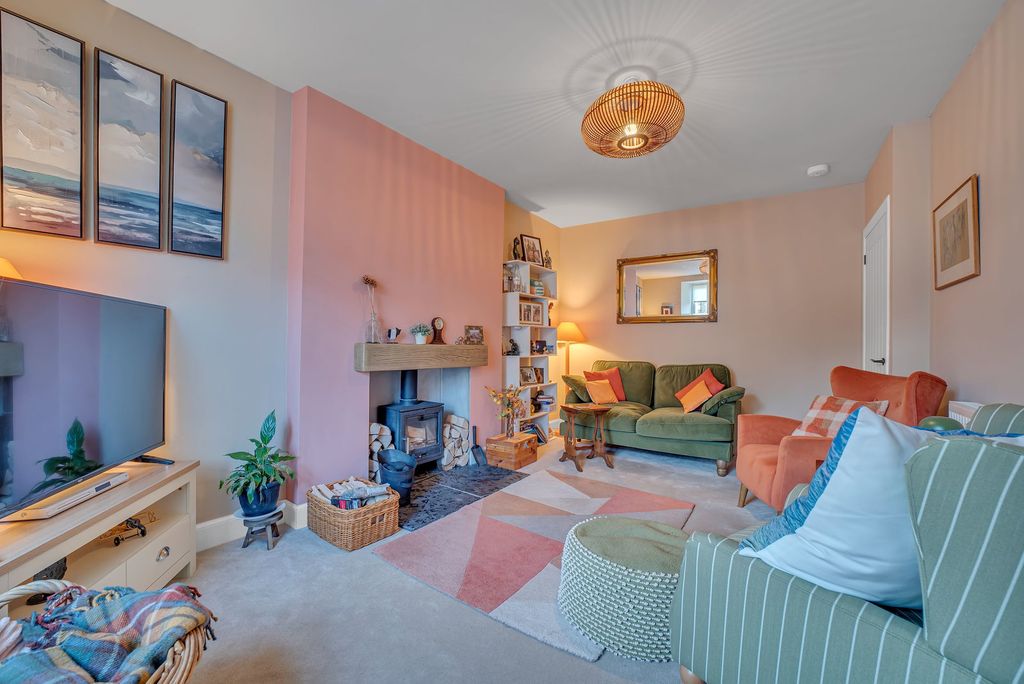 Property photo 3 of 14