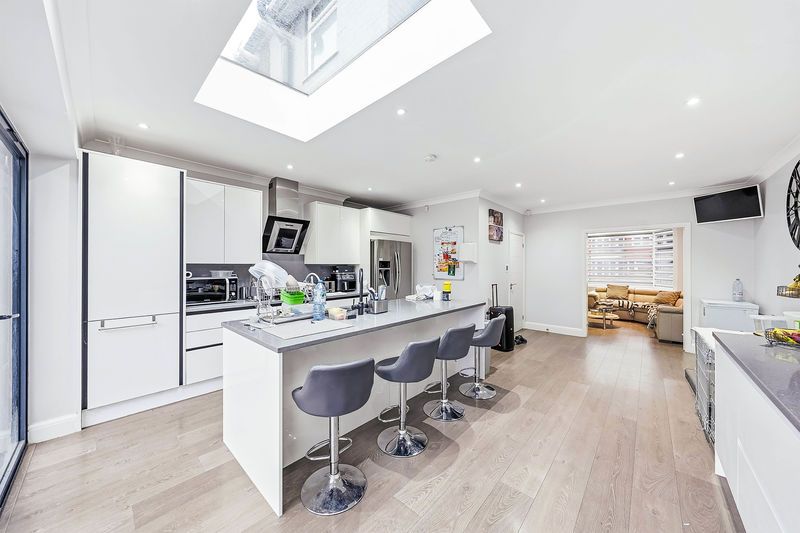 Property photo 2 of 22 Photo 9