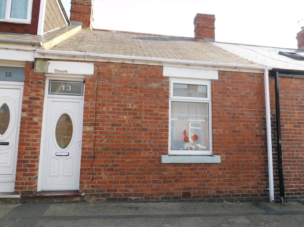 Property photo 1 of 5