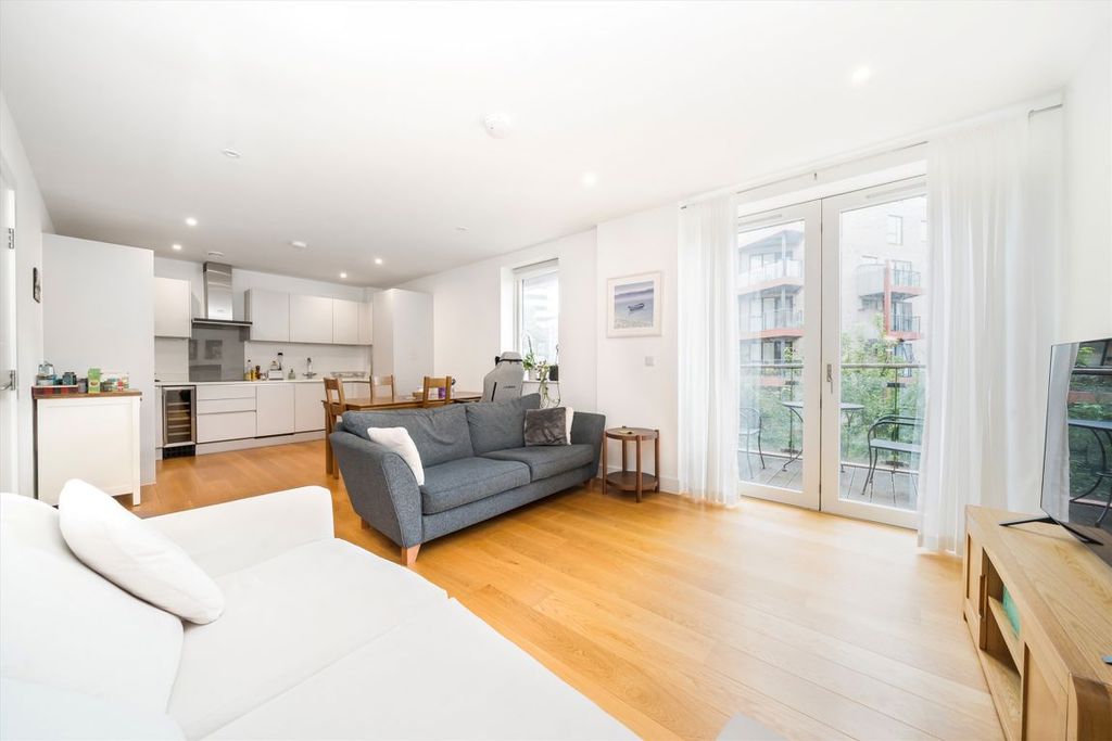 Property photo 2 of 7